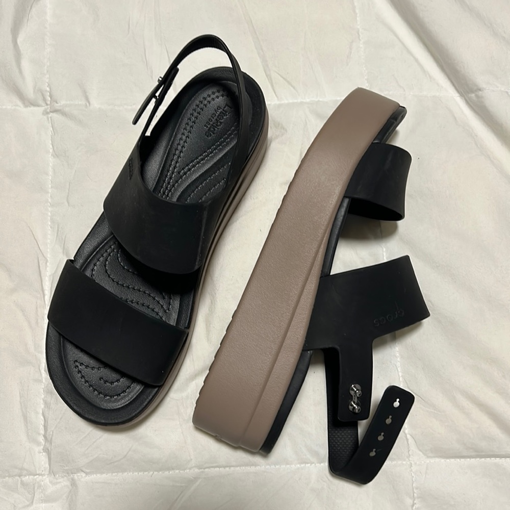 Women’s platform crocs